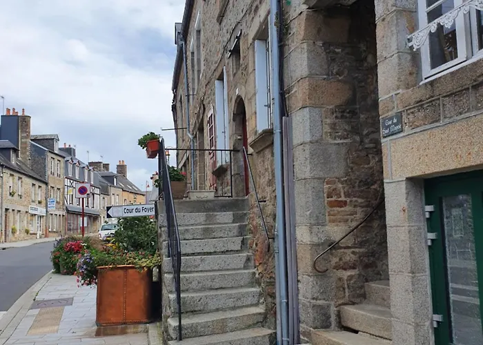 De La Cour Du Manoir Apartment *