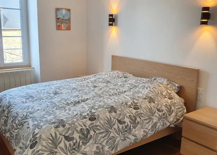 De La Cour Du Manoir Apartment