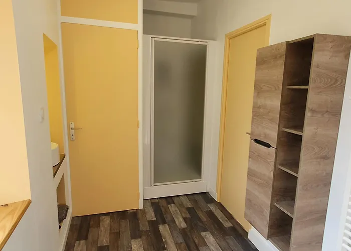 De La Cour Du Manoir Apartment